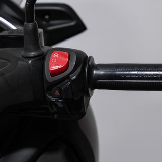 Yamaha XMAX 300 Tech MAX gris/dorado