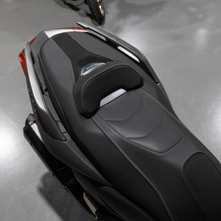 Yamaha XMAX 300 Tech MAX gris/dorado
