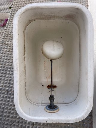 Aljibe bidón agua
