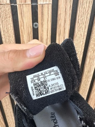Zapatillas Adidas Campus Niños Talla UK 5 Negras