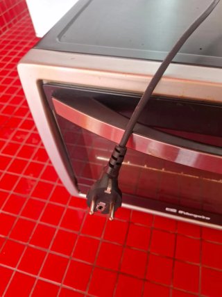Horno Eléctrico Ormuz 28 lts muy poco uso