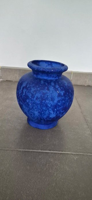 Jarrón de terracota azul