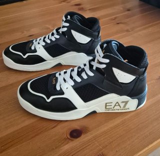 Zapatillas Emporio Armani Negras y Blancas