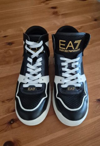 Zapatillas Emporio Armani Negras y Blancas
