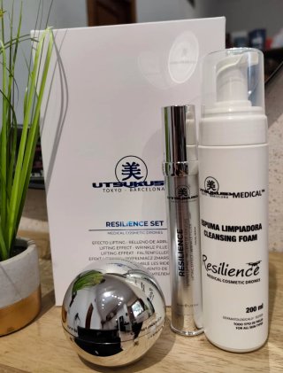 Set UTSUKUS Resilience Crema Facial