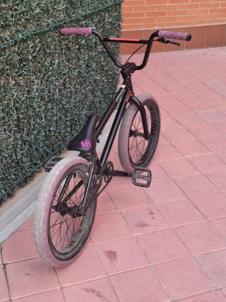 Bicicleta BMX 18 pulgadas