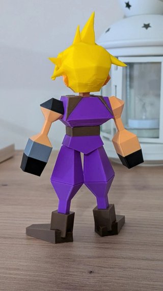 Figura Cloud Final Fantasy VII Poly Low