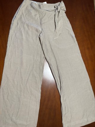 Pantalón fluido verde oliva con lazada
