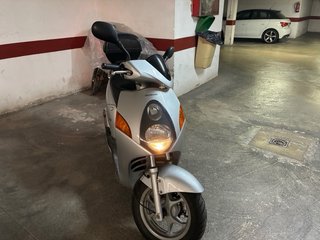 Honda Arroba 125cc Scooter Plata