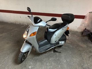 Honda Arroba 125cc Scooter Plata
