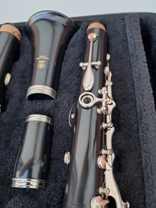 Clarinete Yamaha YCL-255