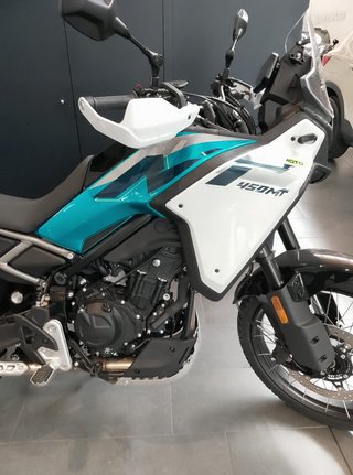 CF Moto 450 MT Adventure Moto