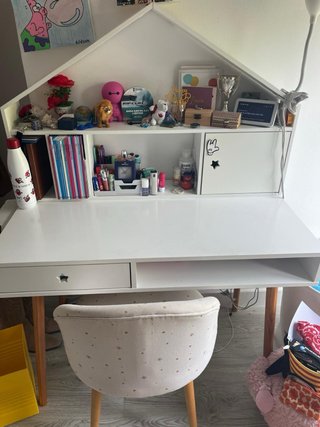 Cama casita infantil + escritorio y silla de Maiso