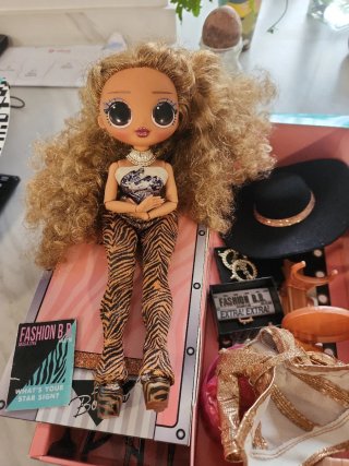 Muñeca LOL Surprise OMG Da Boss