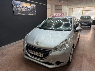 Peugeot 208 2013