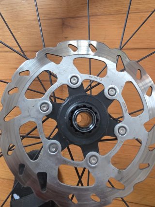 Rueda hunt aerodynamicist Carbono