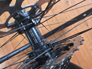 Rueda hunt aerodynamicist Carbono