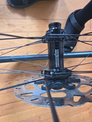 Rueda hunt aerodynamicist Carbono