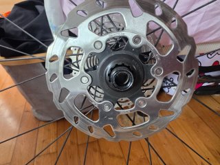 Rueda hunt aerodynamicist Carbono