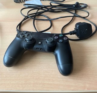 Playstation 4 PS4 SLIM 500GB con mando