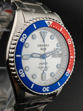 Reloj Seiko Pepsi Automático Blanco - Ed. Limitada