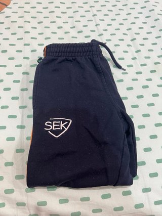 Pantalón deportivo SEK Talla 6
