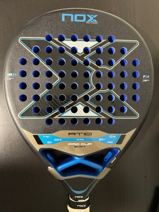 Pala de pádel NOX AT10 Pro Cup Soft