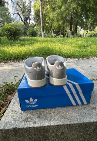 Adidas Campus Gris/Blanco Talla 40 Nuevas
