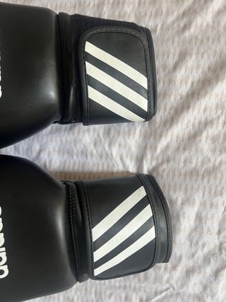 Guantes de boxeo Adidas negros 14oz
