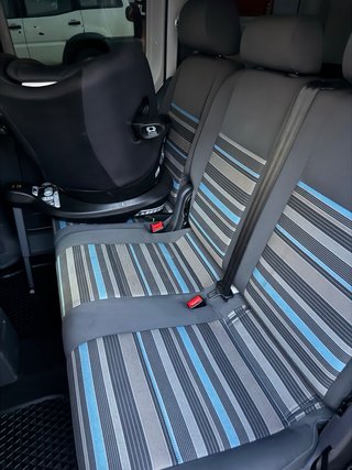 Volkswagen Caddy 2011