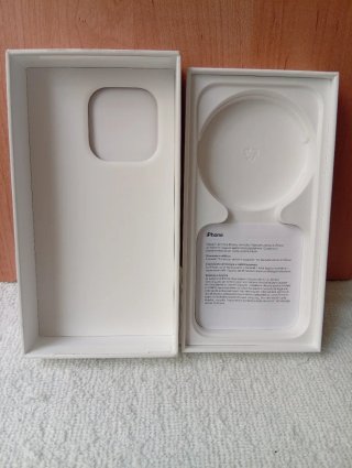 Caja IPHONE 15 PRO