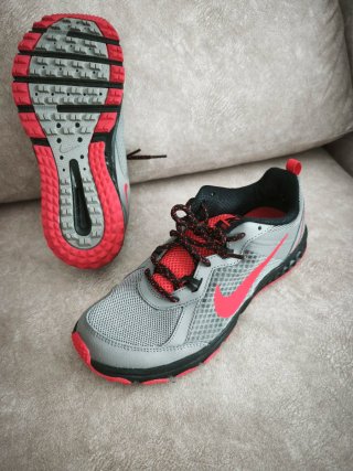 Zapatillas Nike Wild Trail Hombre Gris/Rojo