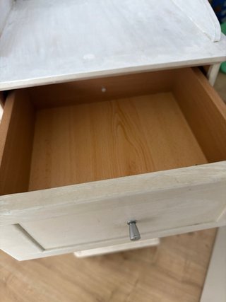 Cajonera decorativa madera beige y blanco