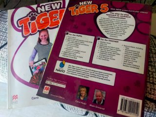 Libro de inglés NEW TIGER 5 primaria