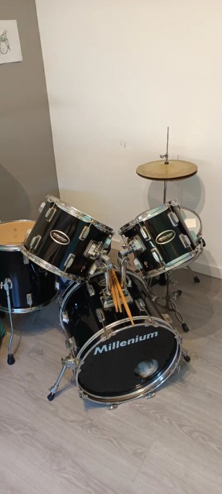 Batería Milenium Negra