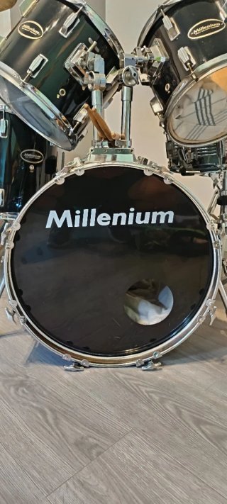 Batería Milenium Negra