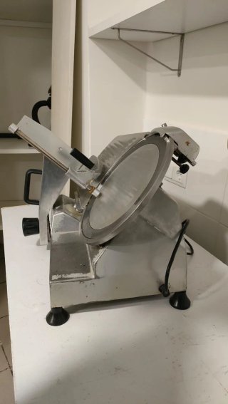 Cortadora de fiambre profesional