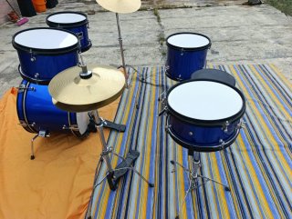 Batería azul completa con accesorios