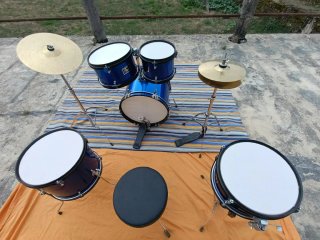 Batería azul completa con accesorios