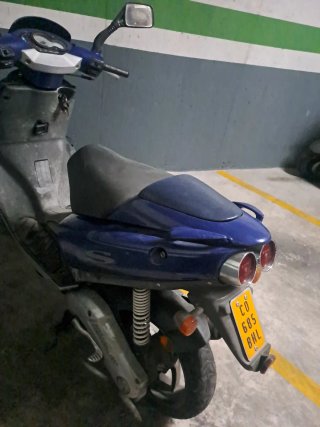 Aprilia SR50 Scooter Azul/Plata