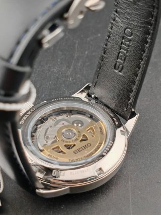 Reloj Seiko Presage Automático Plata Negro