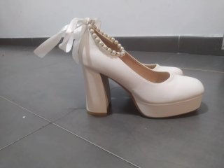 Tacones blancos perlas y lazo T38