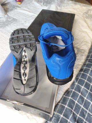 Nike Air Max 95 x Supreme Azul