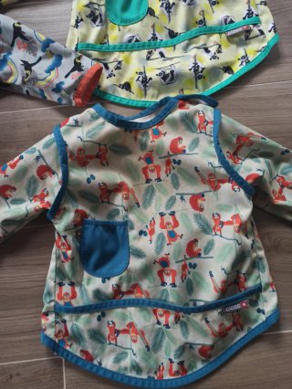 Lote 3 baberos CLOSE Pop-in impermeables