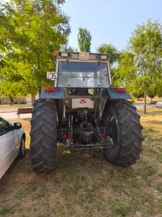 Tractor Massey Ferguson 398