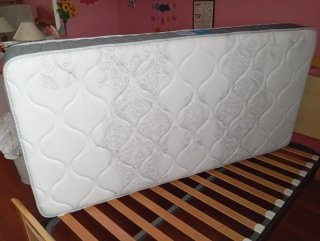Cama completa con somier y colchón