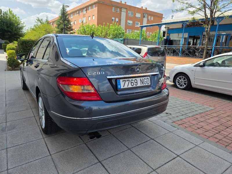 Mercedes-Benz Clase C 2010, foto 8