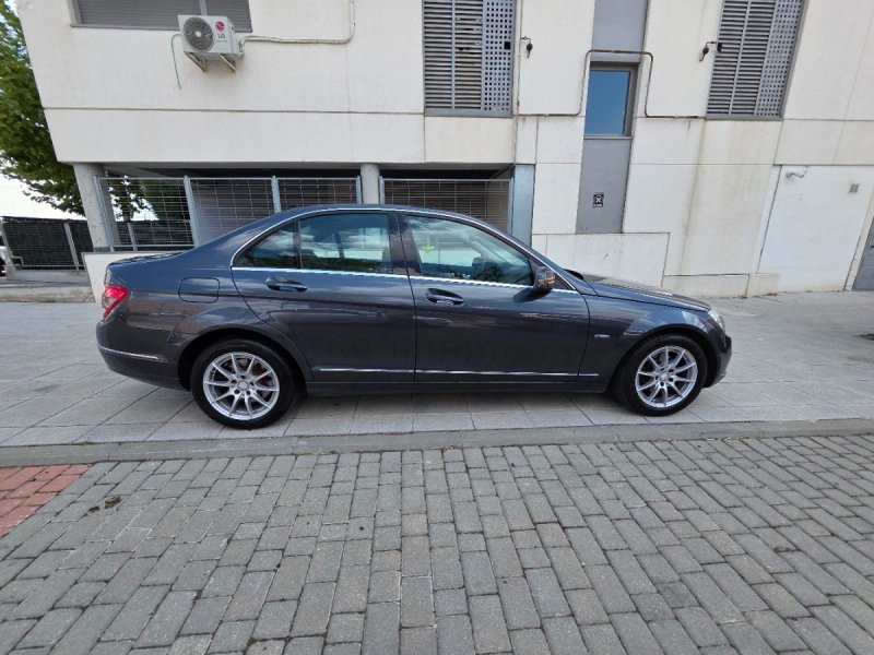 Mercedes-Benz Clase C 2010, foto 12