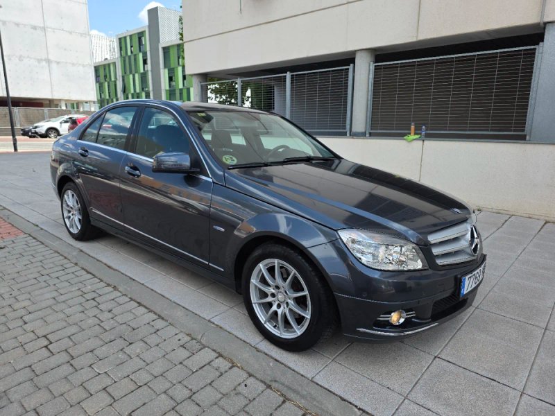 Mercedes-Benz Clase C 2010, foto 13