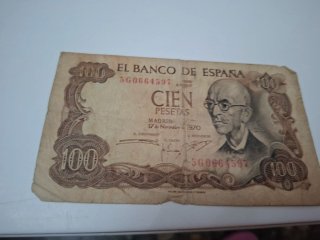 Conjunto de billetes antiguos españoles y extranje